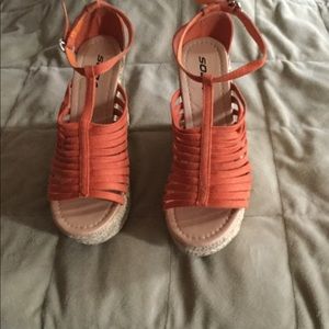 Women’s Coral Wedges